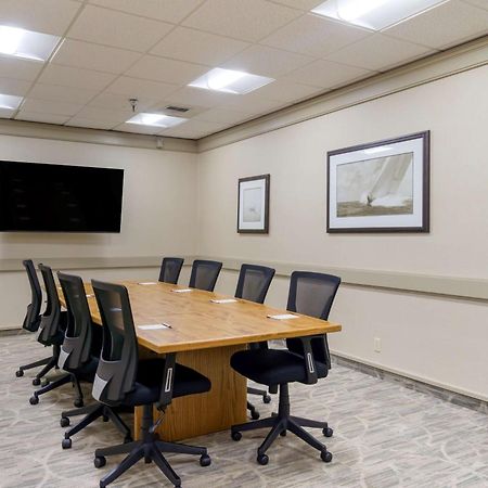 Best Western Plus Oak Harbor Hotel And Conference Center מראה חיצוני תמונה