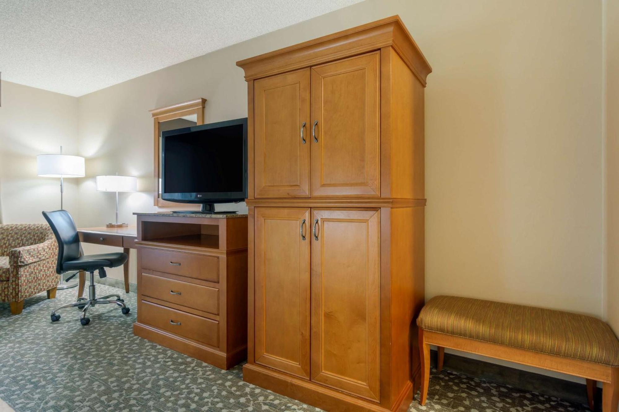 Best Western Plus Oak Harbor Hotel And Conference Center מראה חיצוני תמונה